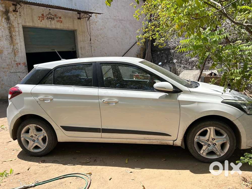 Hyundai I20 2017 Petrol 77600 Km Driven