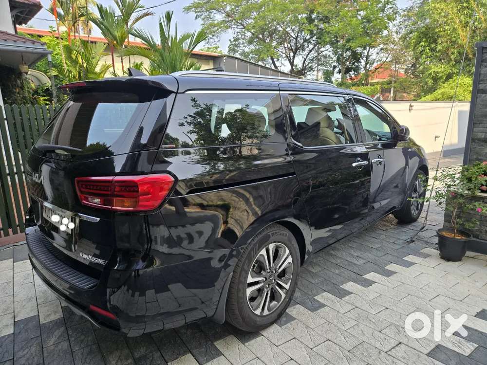 Kia Carnival 2023 Diesel 
Immaculate Condition
