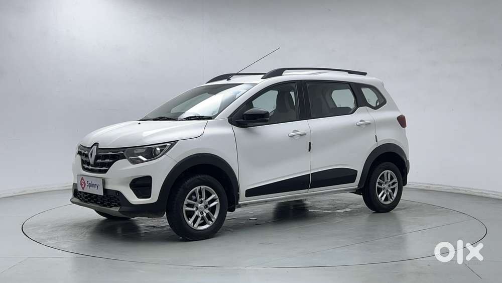Renault Triber Rxt, 2022, Petrol