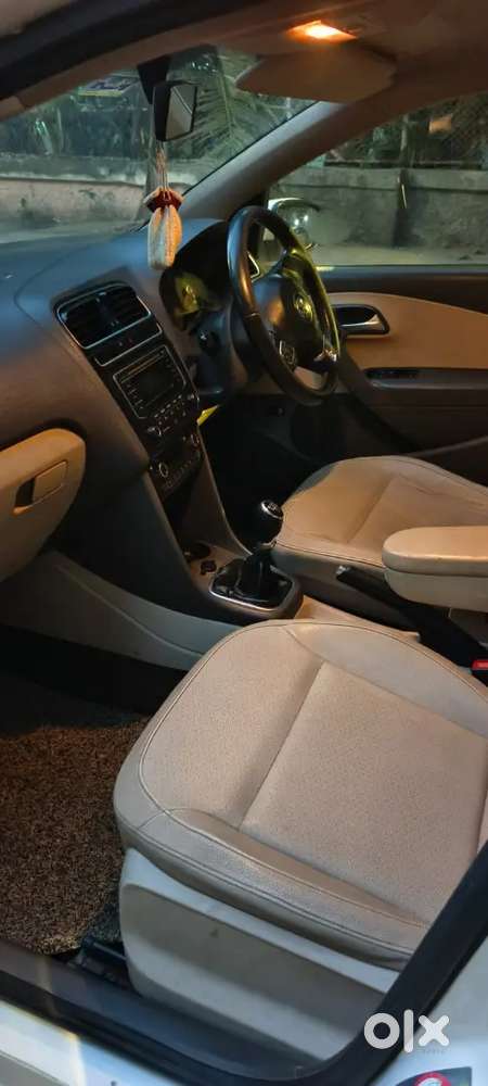 Volkswagen Vento 2013 Petrol 74786 Km Driven