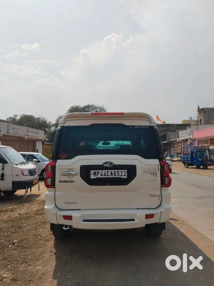 Mahindra Scorpio S2 2017