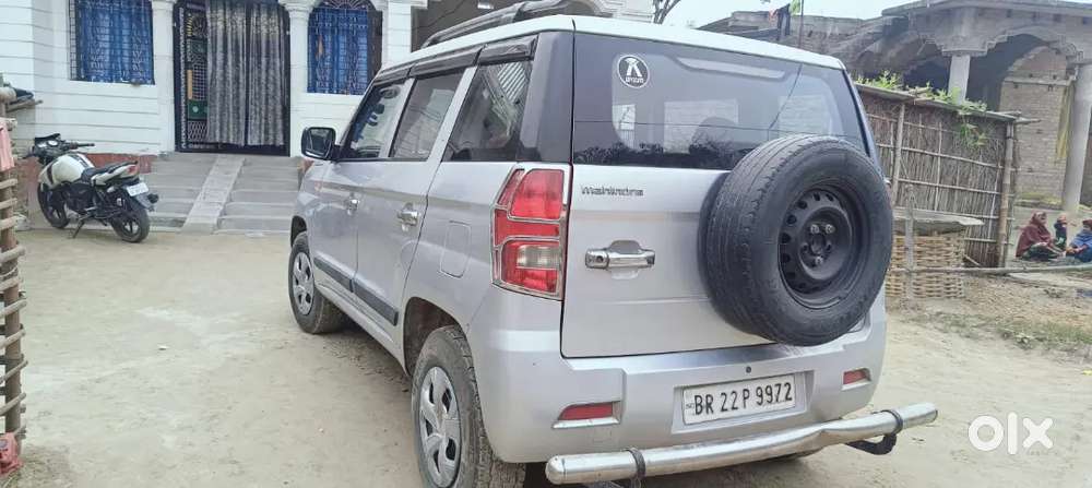 Mahindra Tuv 300