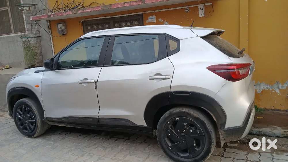 Magnite Cng Last 2021 Model Owner 1st