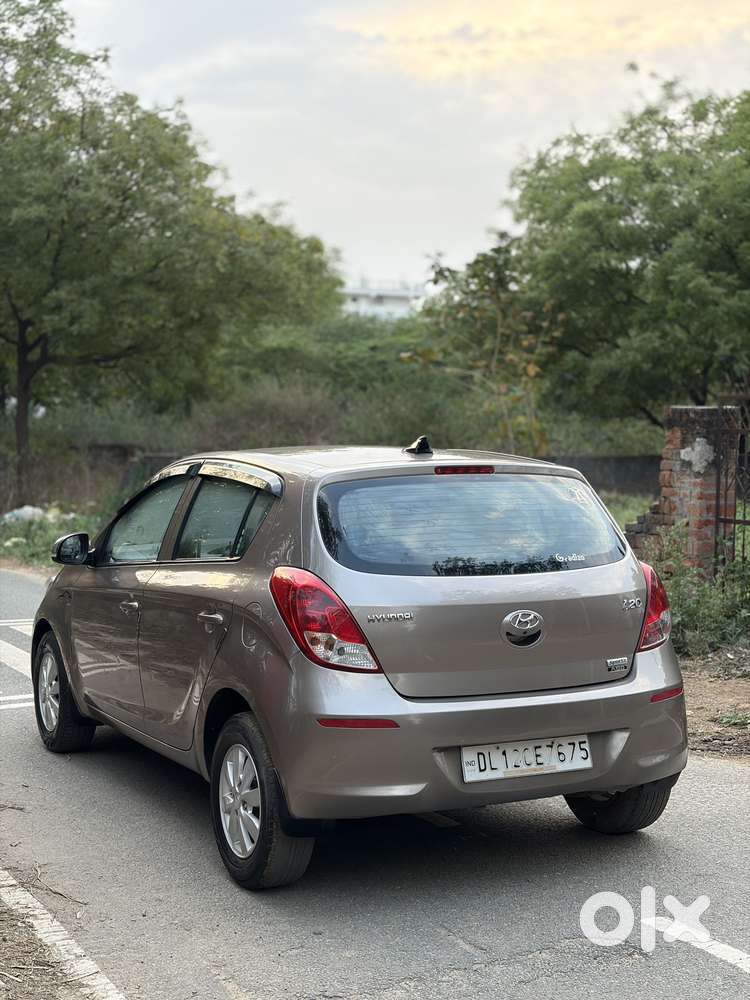 Hyundai I20 E 2014-2015 Sportz 1.2, 2014, Cng & Hybrids