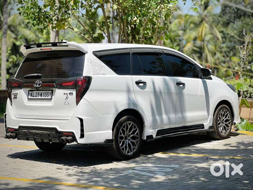 Toyota Innova Crysta 2.4 G Mt, 2017, Diesel