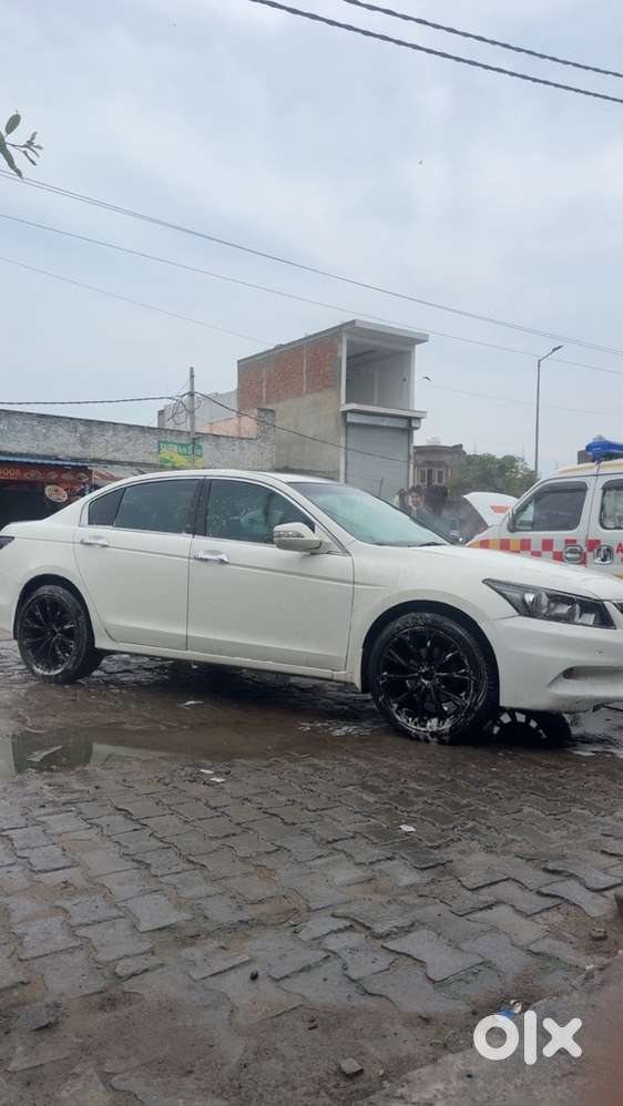 Honda Accord Hybrid 2012