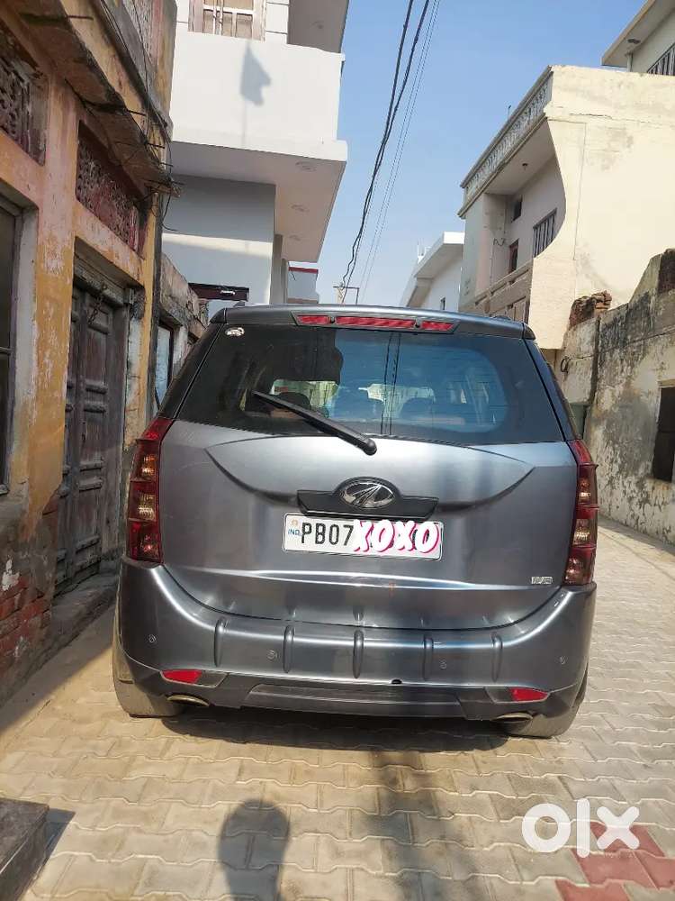 Xuv 500 W8 Top Model Single Good Condition One Handed Run