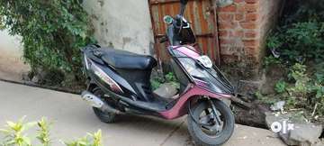 Scooty best sale streak olx