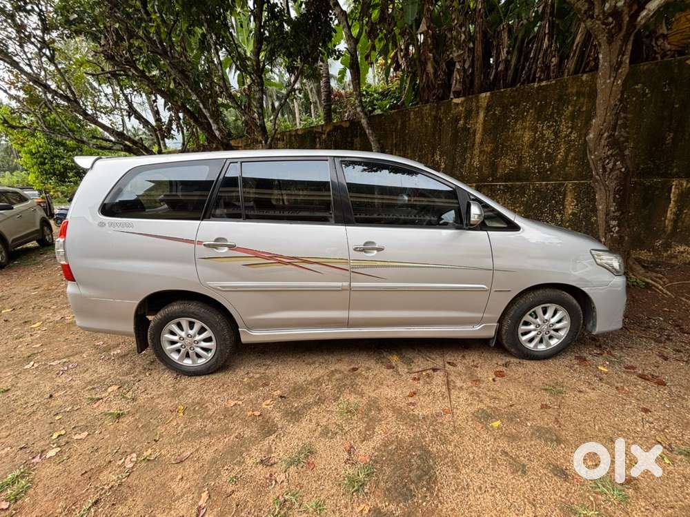 Toyota Innova Diesel 2012