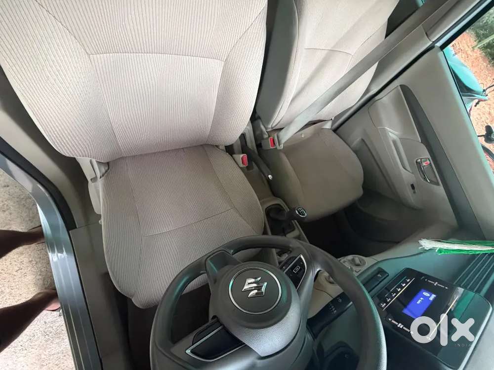 Maruti Suzuki Ertiga 2022 Cng & Hybrids 16000 Km Driven