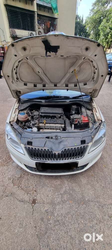 Skoda Rapid 1.6 Petrol 2016