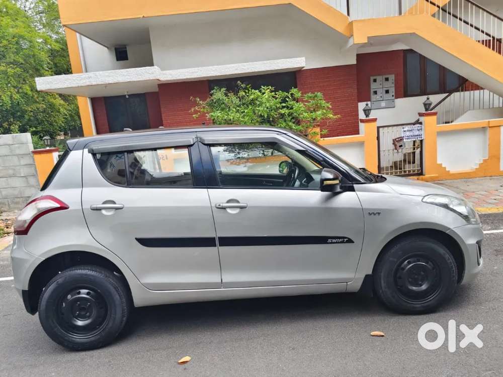 Maruti Suzuki Swift VXi BSIV, 2013, Petrol