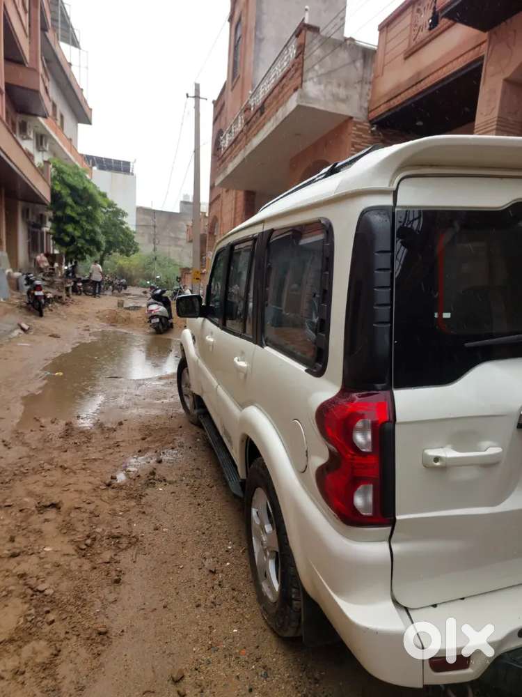 Mahindra Scorpio Diesel Manual 2021 Variant