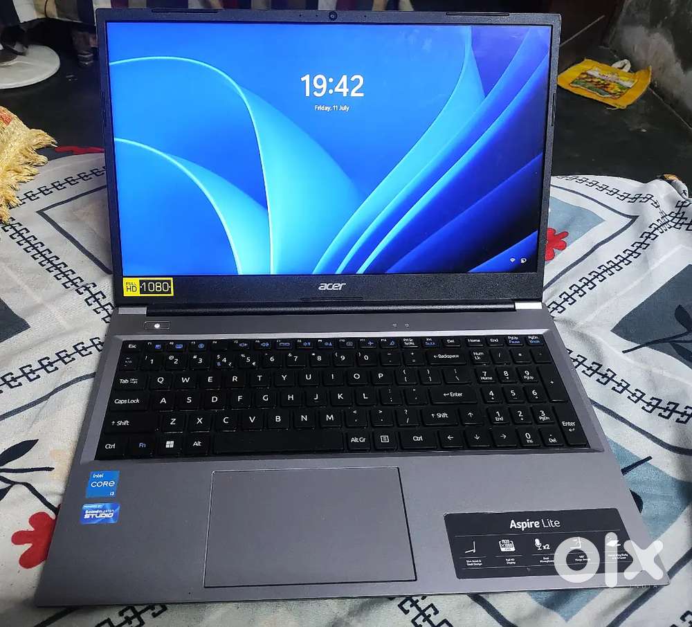 Acer Aspire Lite i3 13th generation Laptop minor sign used