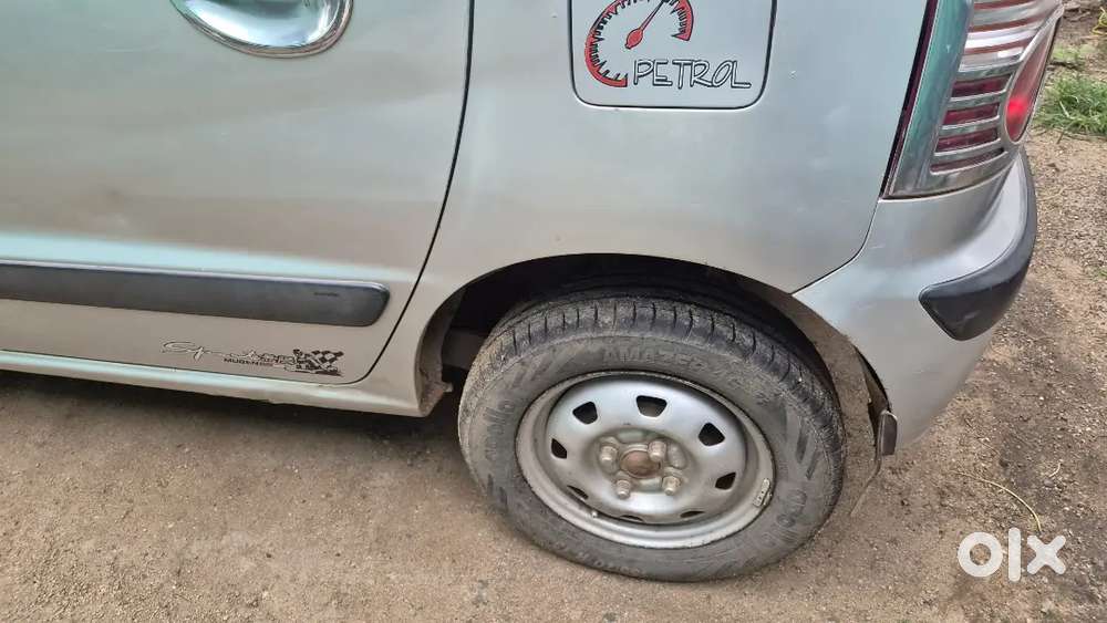 Hyundai Santro Xing 2005 Car With Petrol Engine