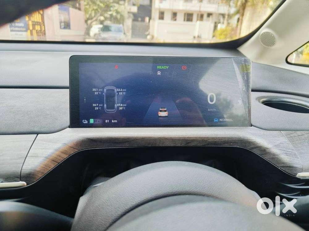 Mg Windsor Ev Essence, 2024, Electric