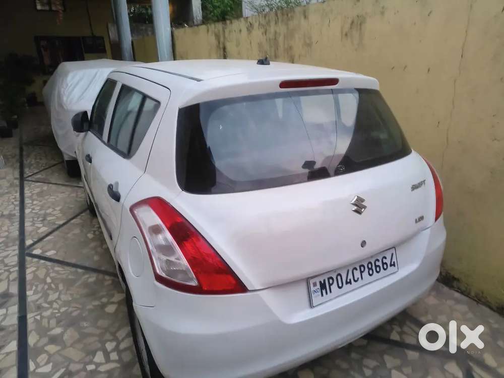 Maruti Suzuki Swift 2015 Diesel 87000 Km Driven