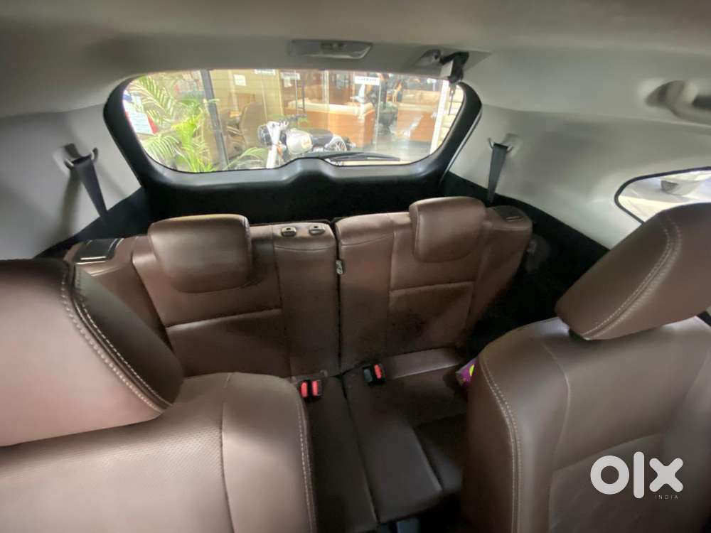 Toyota Innova Hycross 2.0 Zx Hybrid 7 Str, 2025, Petrol