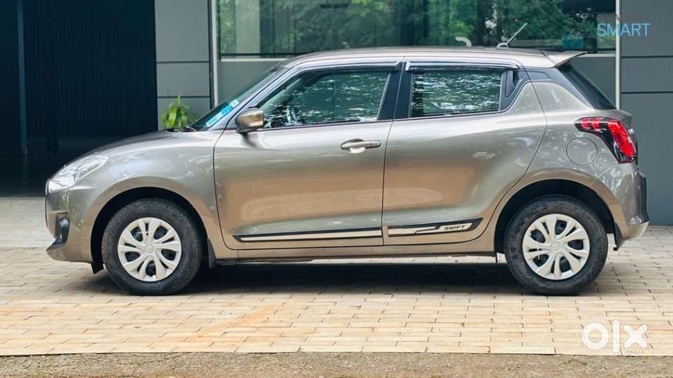 Maruti Suzuki Swift, 2022, Petrol
