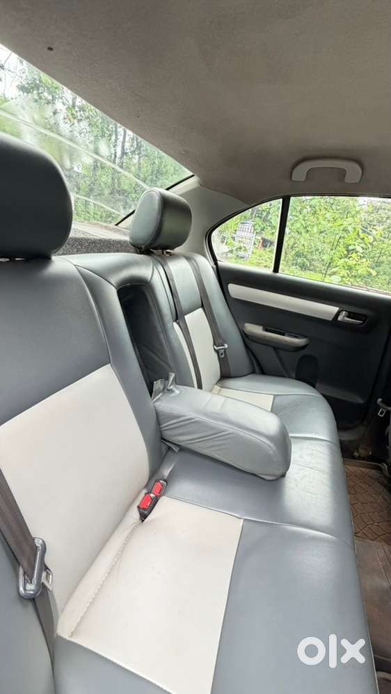 Maruti Dzire 2011 Petrol Manual