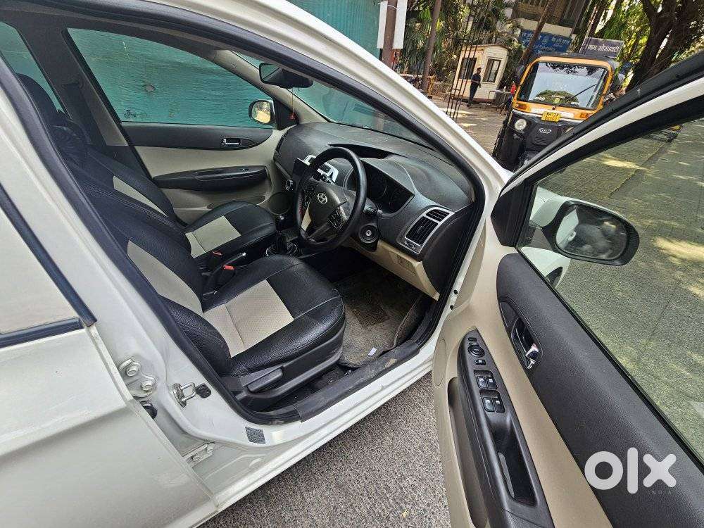 Hyundai I20 Sportz 1.2 Bs-iv, 2012, Petrol