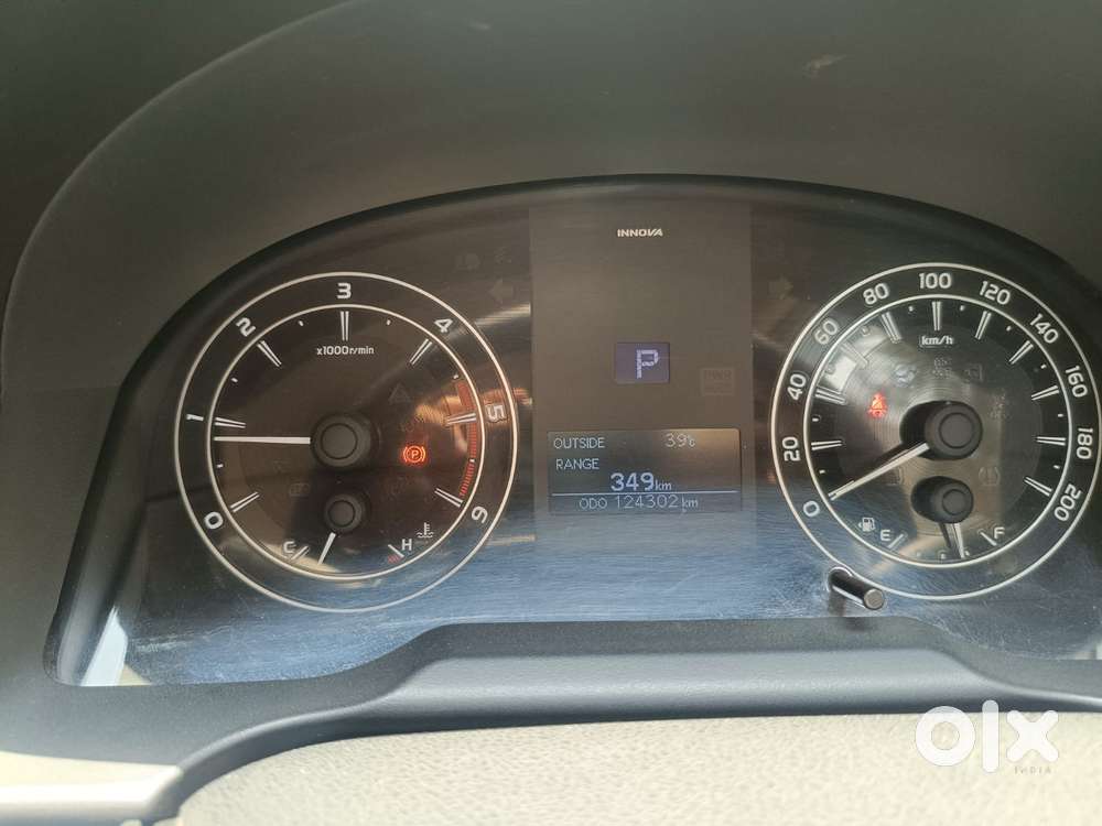 Toyota Innova Crysta 2.8 Gx At, 2017, Diesel