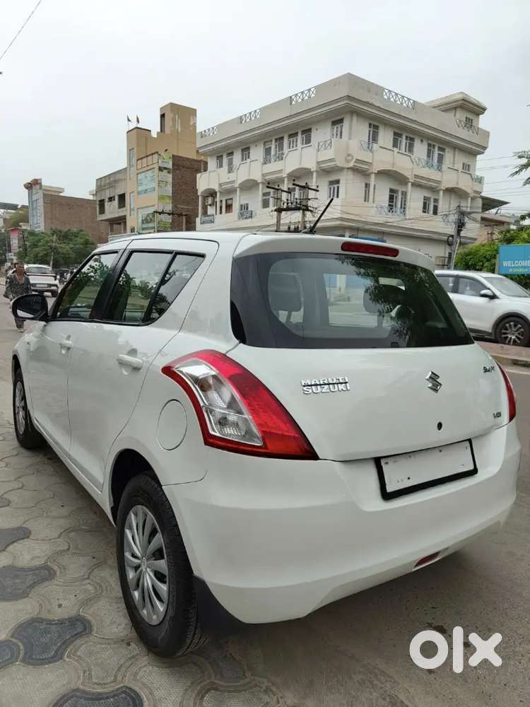 Maruti Suzuki Swift 2015 Diesel Well Maintained, 4 Tyre New ,