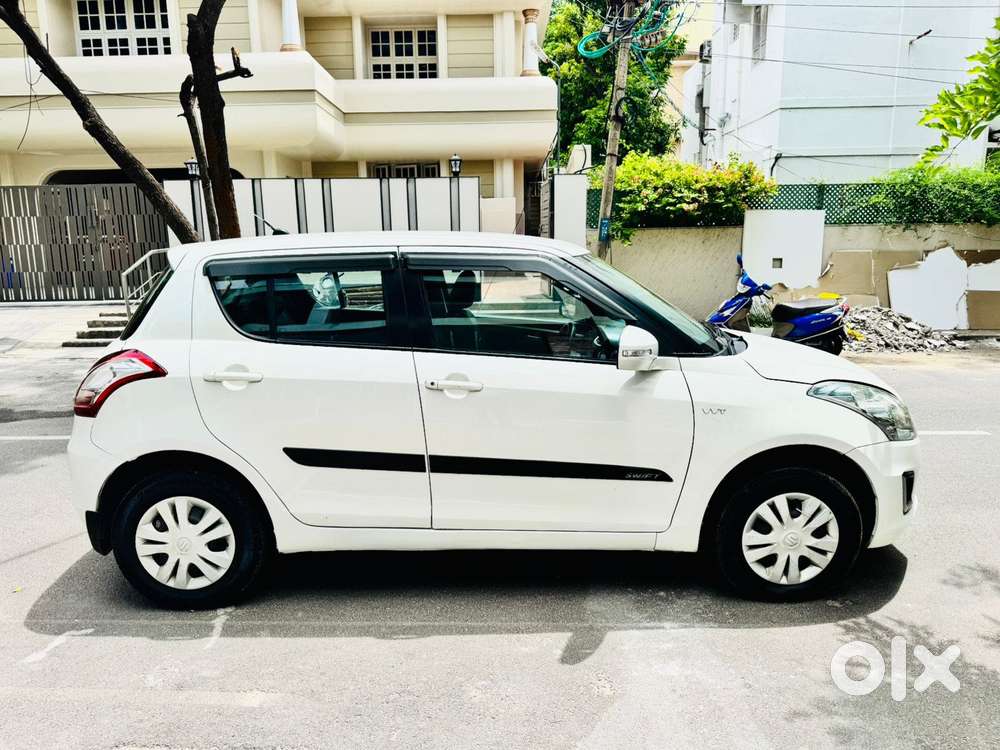 Maruti Suzuki Swift Vxi, 2015, Petrol