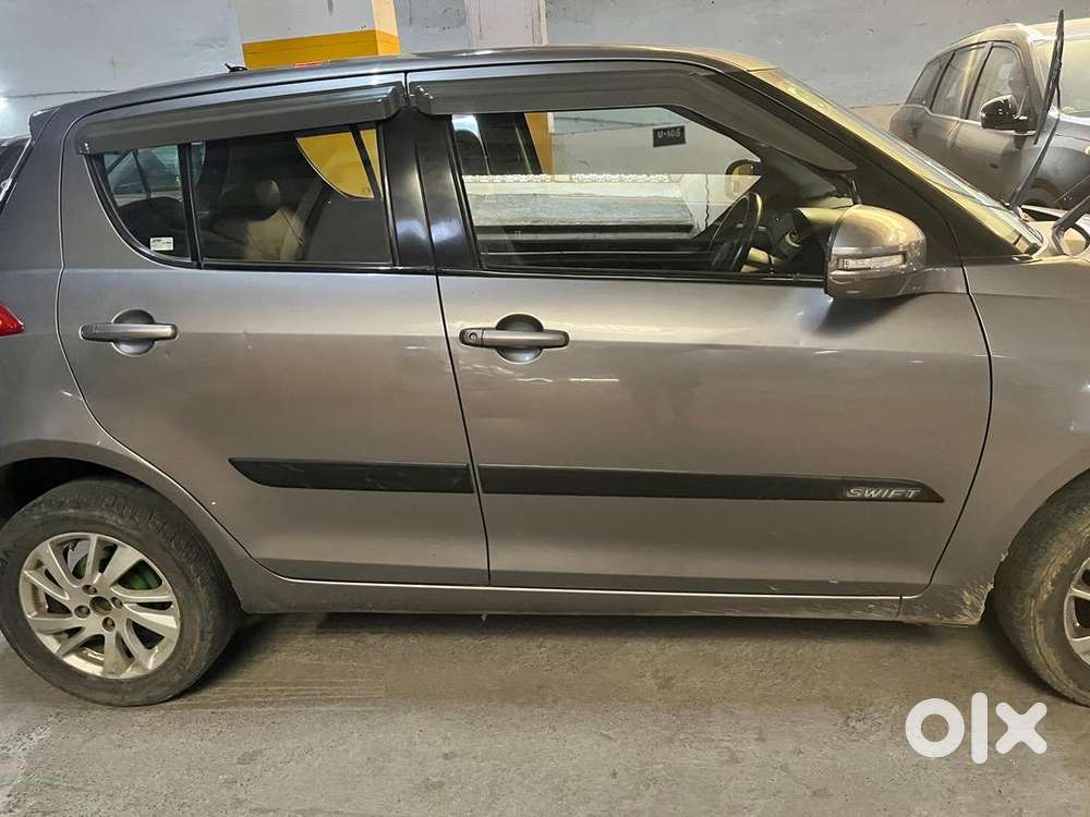 Maruti Suzuki Swift 2014 Zxi Petrol Well Maintained