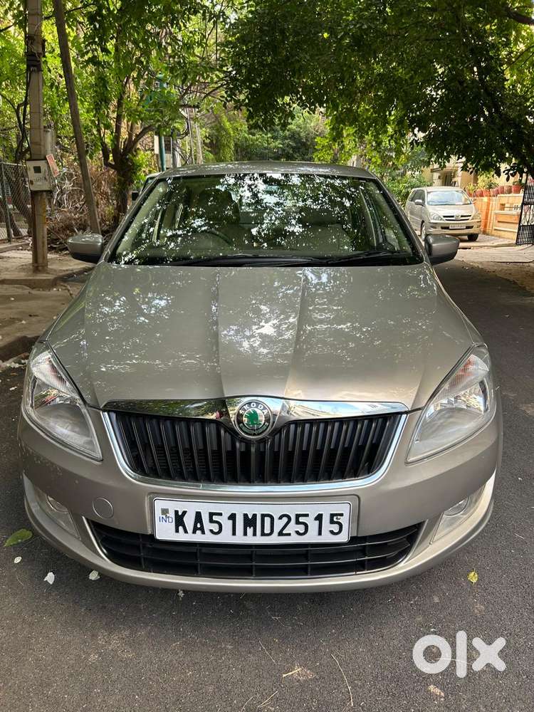 Skoda Rapid 1.6 Mpi Ambition, 2012, Petrol