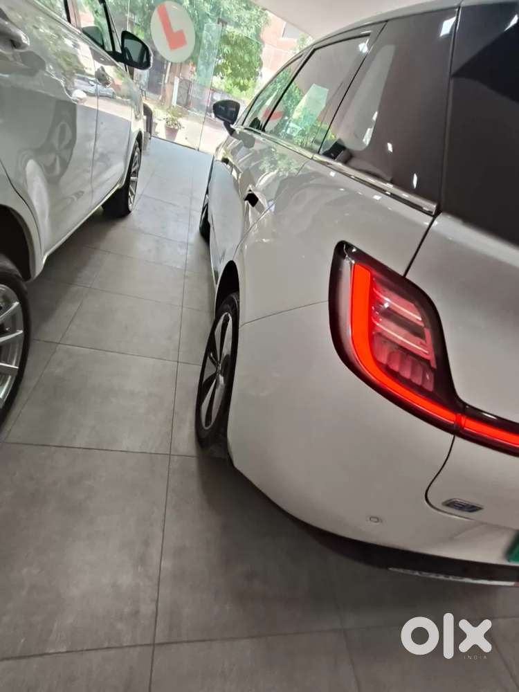Mg Windsor Ev Essence, 2025, Electric