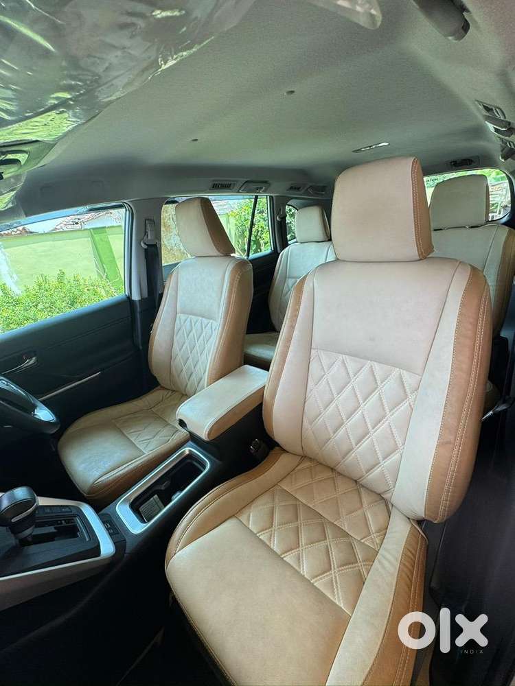 Toyota Innova Hycross Petrol Well Maintained