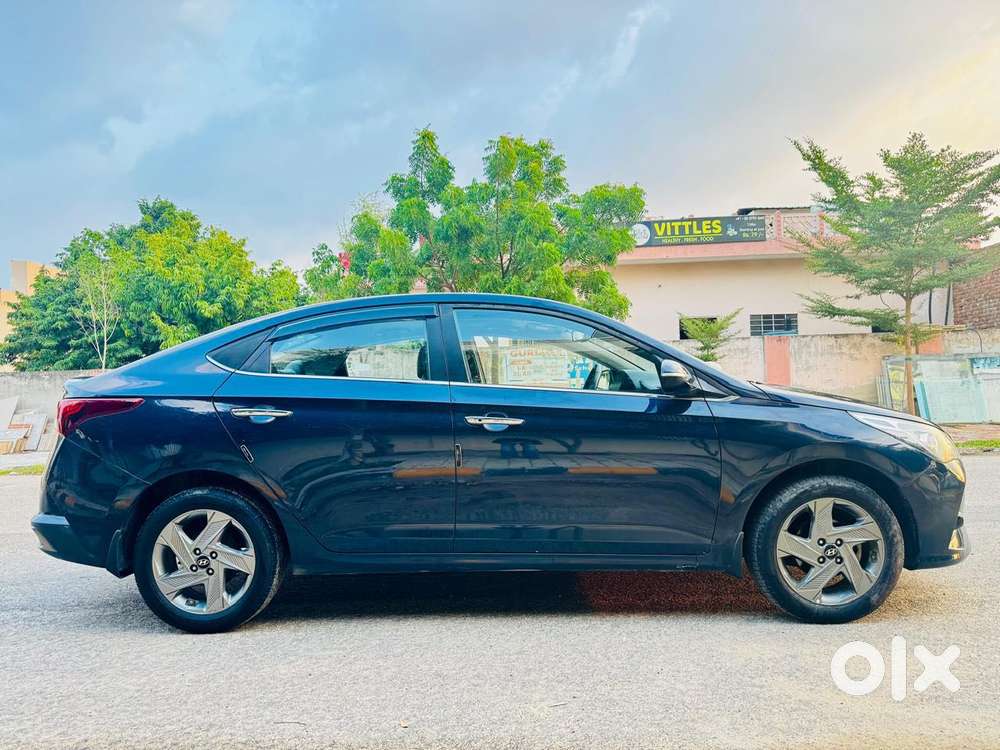 Hyundai Verna Sx(o) Petrol At, 2022, Petrol