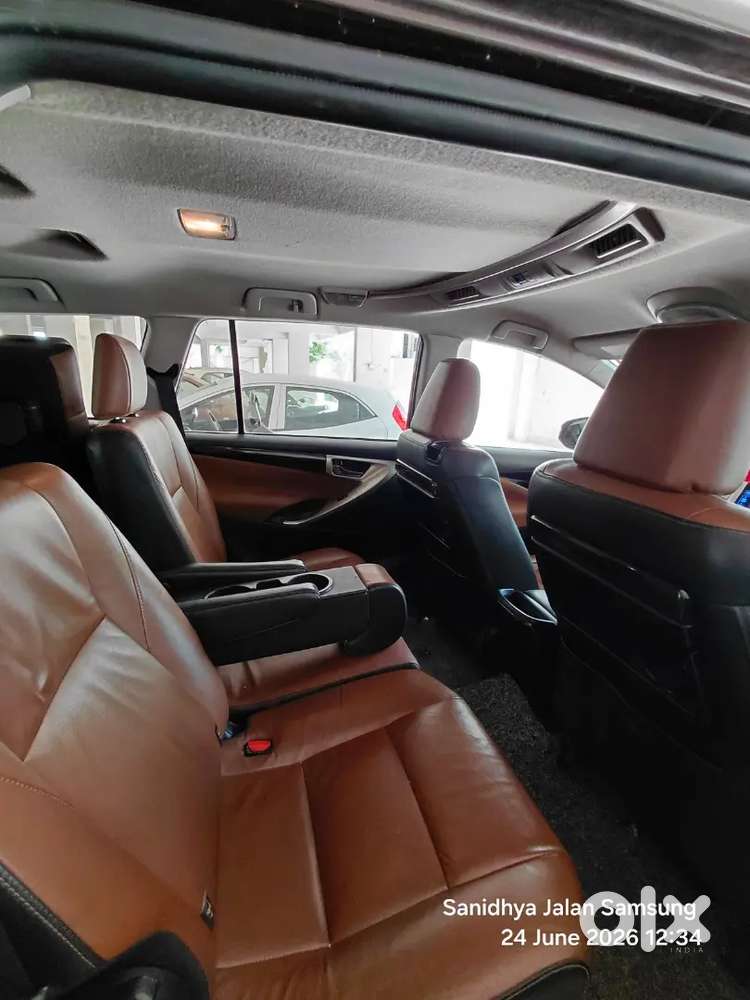 Toyota Innova Crysta 2023