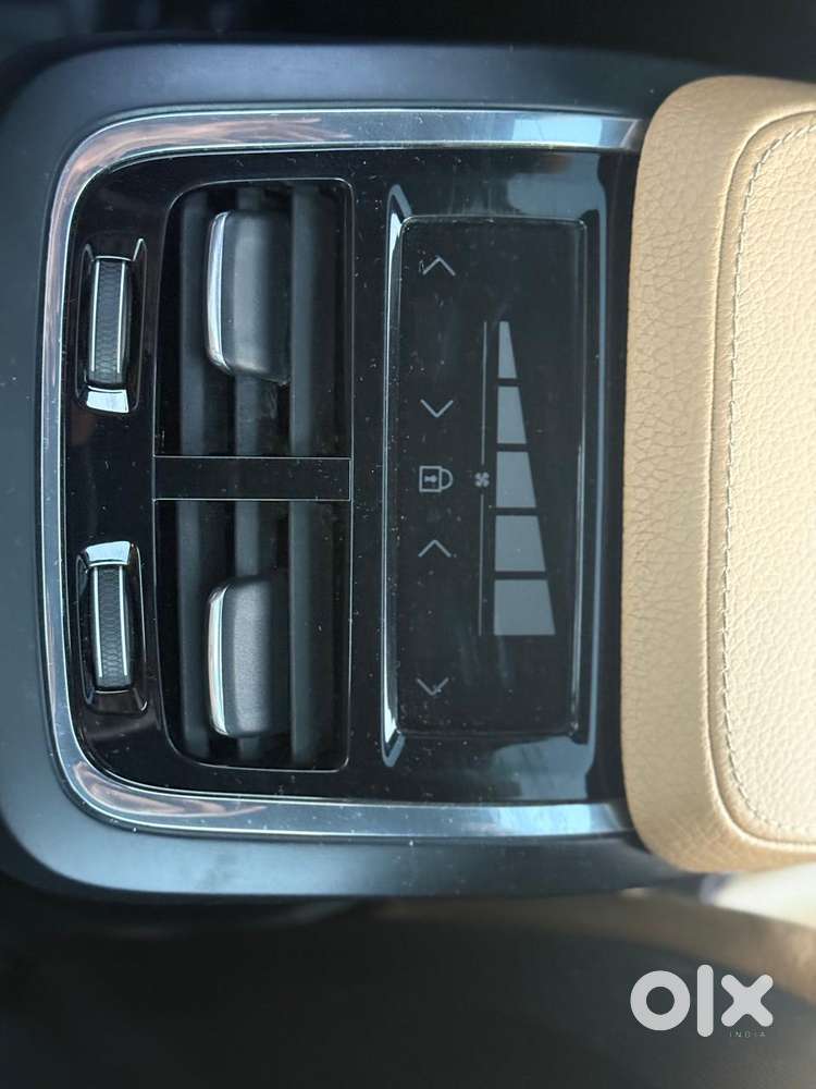 Volvo S90 D4 Momentum, 2019, Diesel