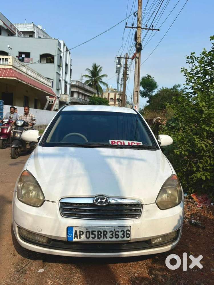Hyundai Verna 2010 Diesel 106500 Km Driven