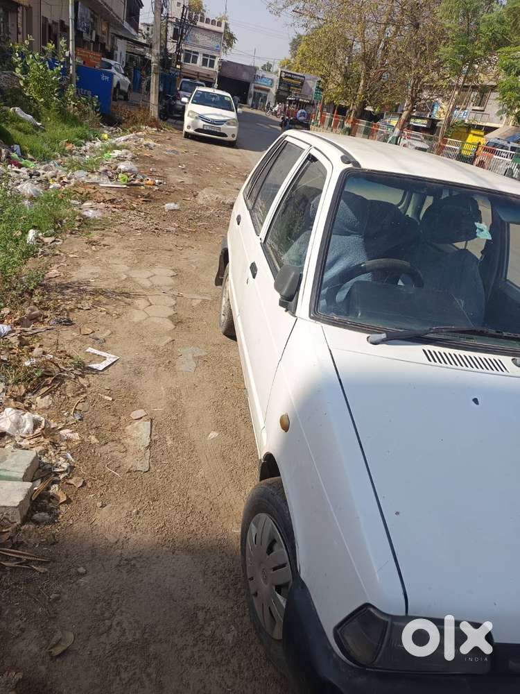 Maruti 800 Car 2002 Model White Rj13 No For Sale.