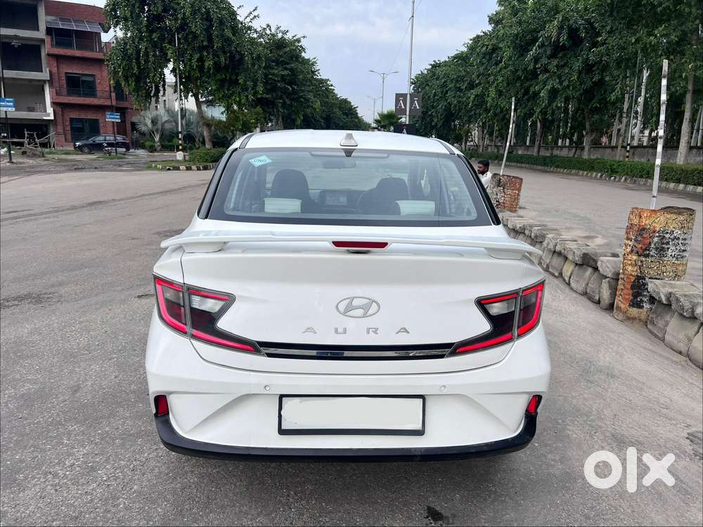 Hyundai Aura 1.0 Sx Plus Petrol, 2023, Cng & Hybrids