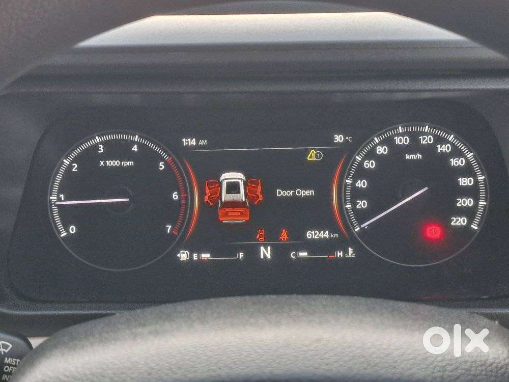 Mahindra Xuv700 2.2 Mx Diesel Mt 5 Str, 2022, Diesel