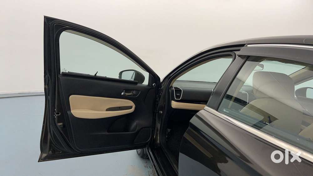 Honda City 1.5 V Mt, 2023, Petrol
