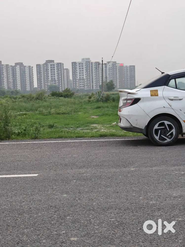 2024 Hyundai Aura S Cng Manual 79000 Km
