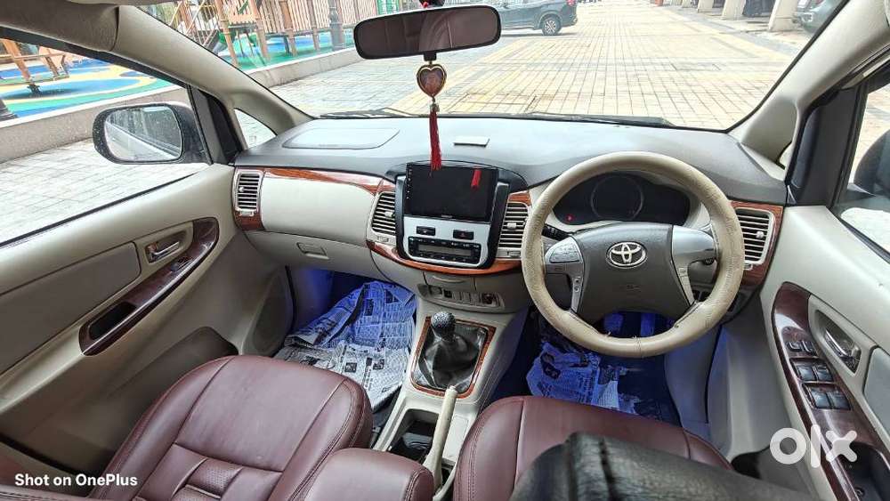 Toyota Innova 2.5 Ev (diesel) Ps 8 Seater Bs Iv, 2013, Diesel