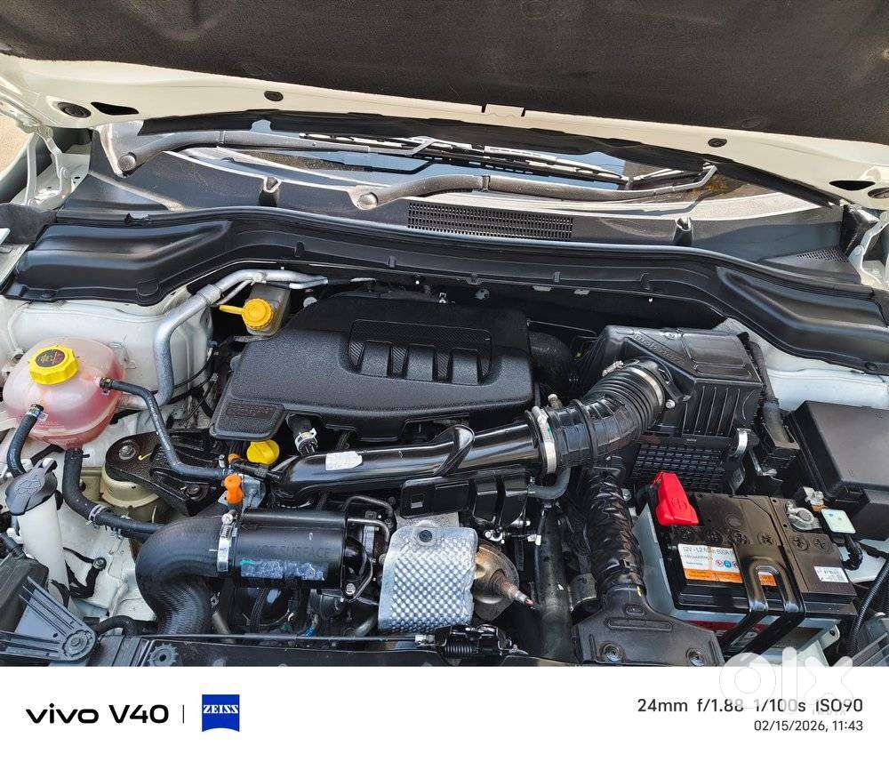 Mahindra Xuv300 W6, 2023, Petrol