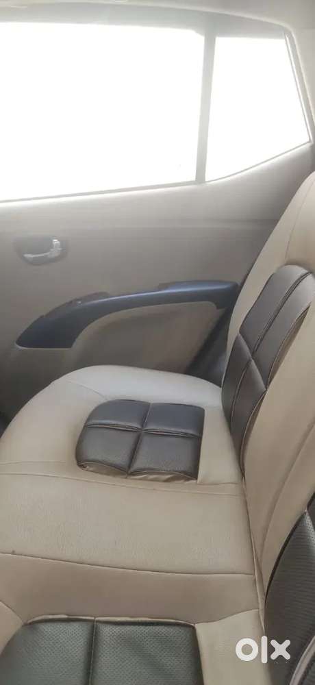 Hyundai I10 2011 Petrol 65000 Km Driven