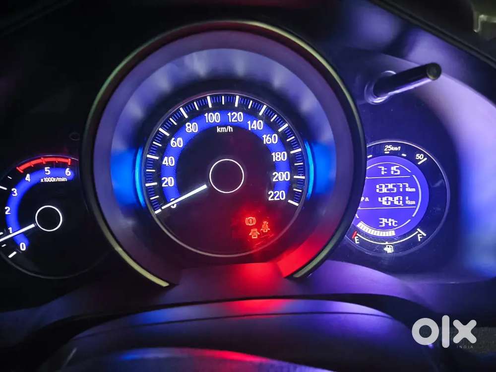 Honda Wr-v 2017 Diesel Well Maintained And Showroom Track