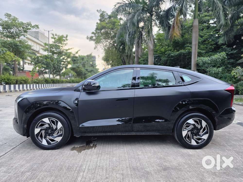 Mahindra Xev 9e Pack Three (top Model), 2025, Electric