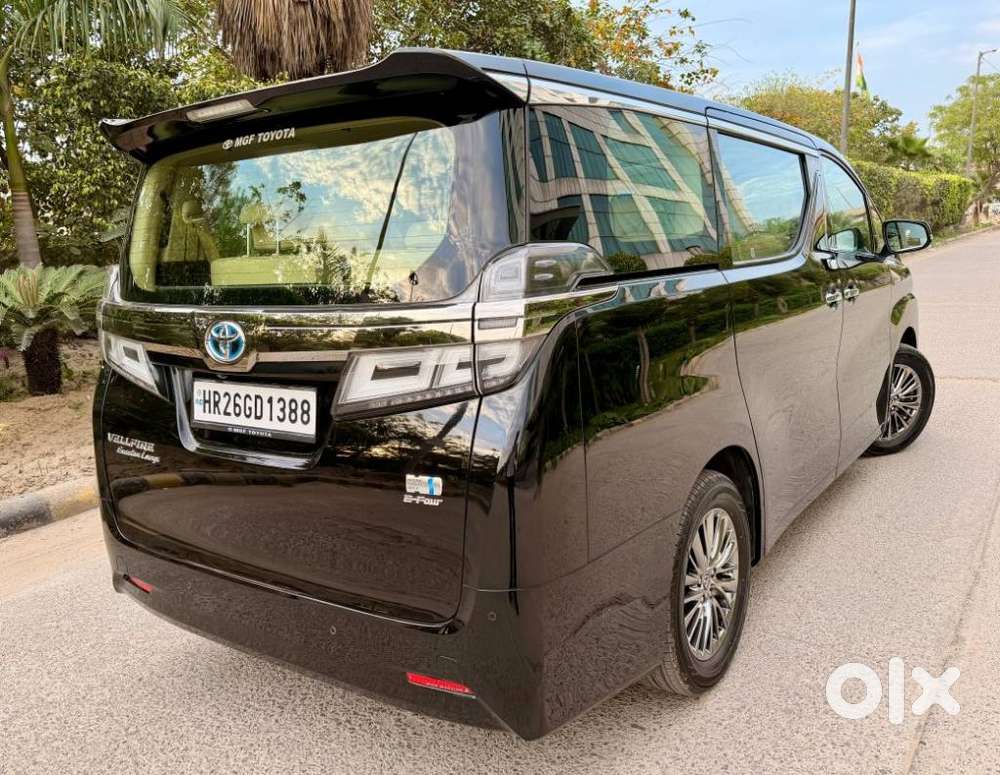 Toyota Vellfire Vip – Executive Lounge, 2023, Petrol
