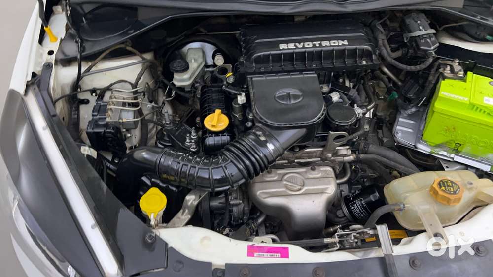 Tata Tiago Xza, 2017, Petrol