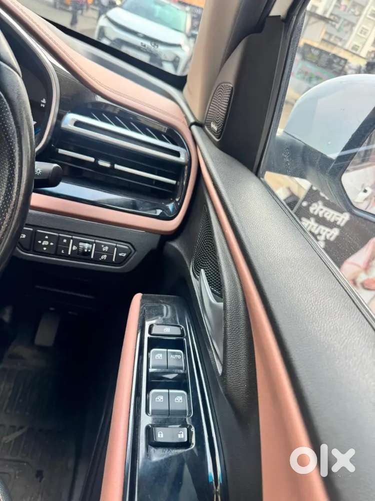 Mg Hector Plus 2024 Diesel 25000 Km Driven