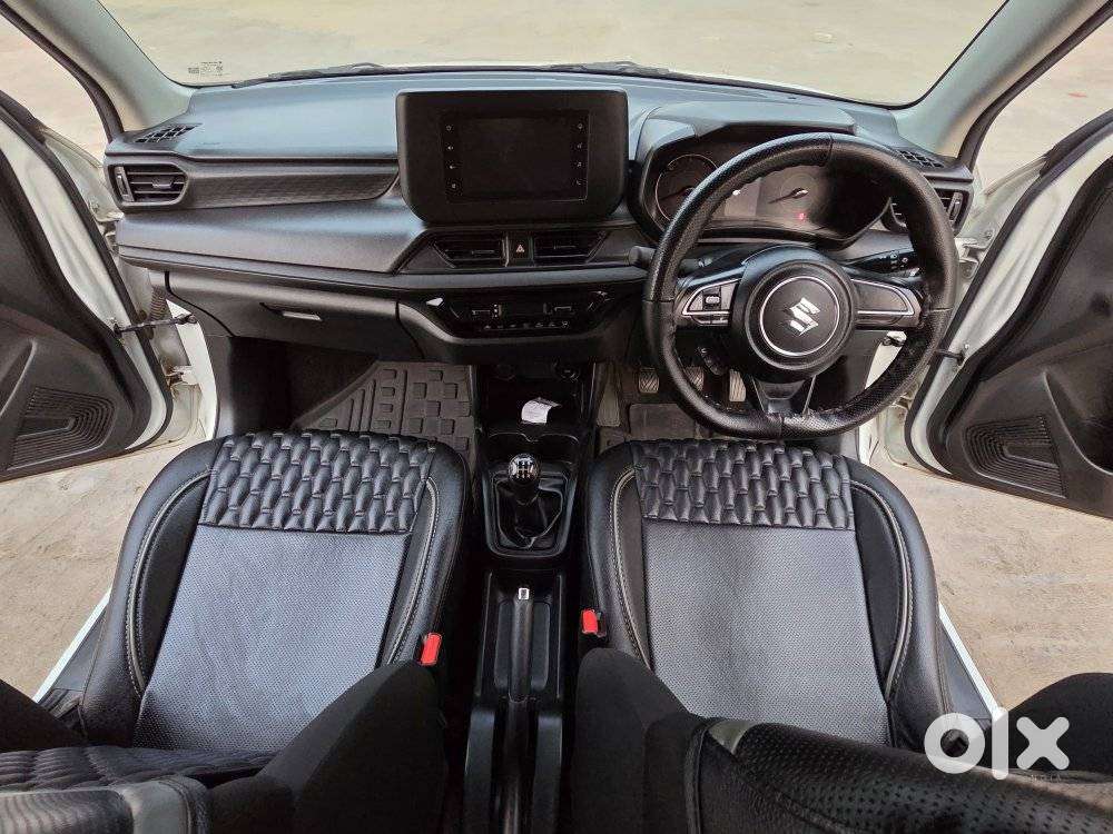 Maruti Suzuki Swift Vxi Optional, 2025, Cng & Hybrids